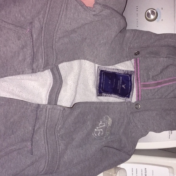 ISO American Eagle hoodie - XL - Picture 1 of 2